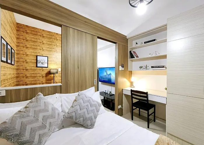 1Br Unit Condotel W Balcony Fame Residences -Fm05