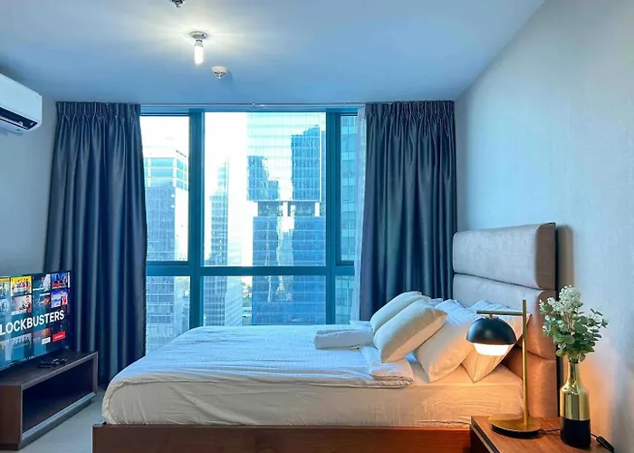 Stylish 1Br Units Near Mitsukoshi And Uptown Mall In The Heart Of Bgc