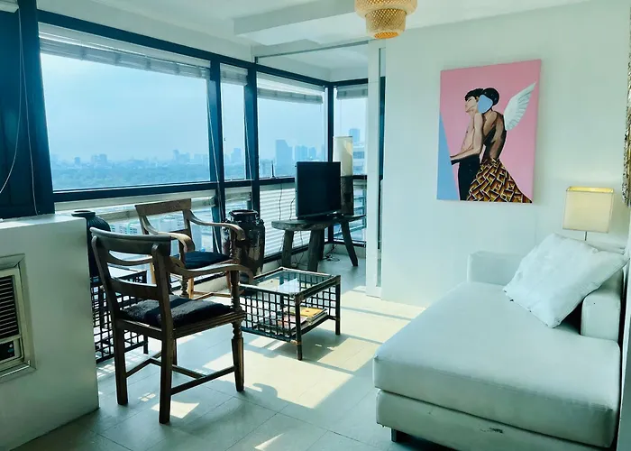 Spacious 1Br Steps To Megamall Ortigas City View