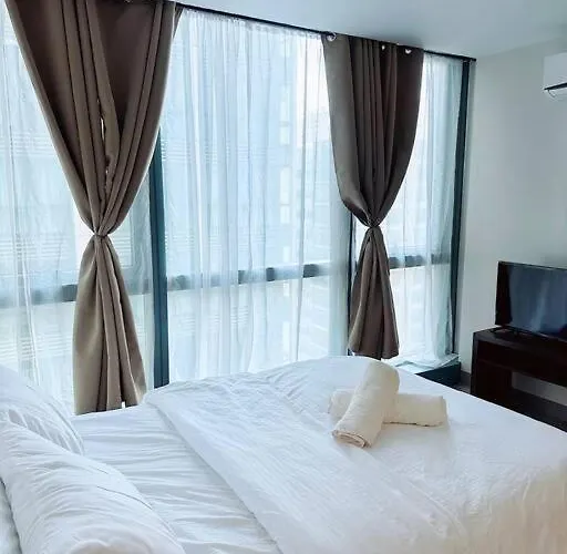 Luxury Place To Stay In Bgc