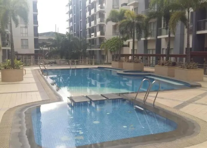 Golden Palm At One Palm Tree Villas