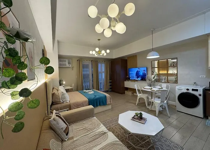 Staycation In Venice Residences Mckinley With Balcony