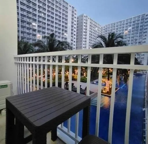 1 Bedroom Pool View With Balcony At Shore Residences