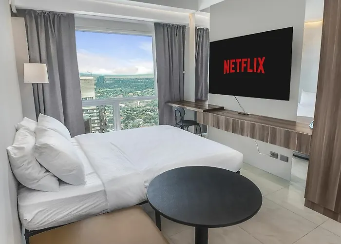 Sky Suite Makati Modern Penthouse Near Greenbelt