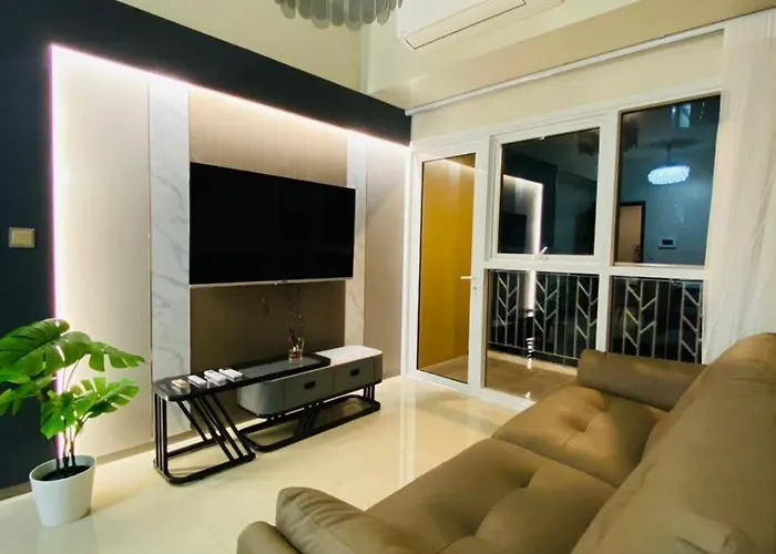 Savvy Suites 3Br Near Okada
