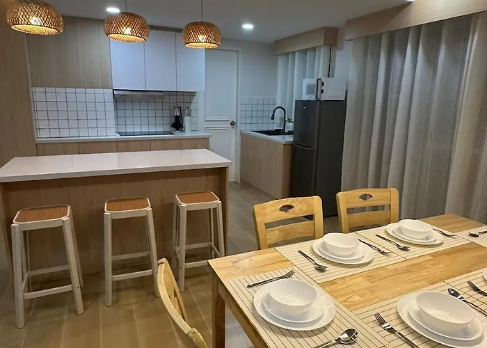 Muji Stays - Spacious 2Br Across Estancia Mall