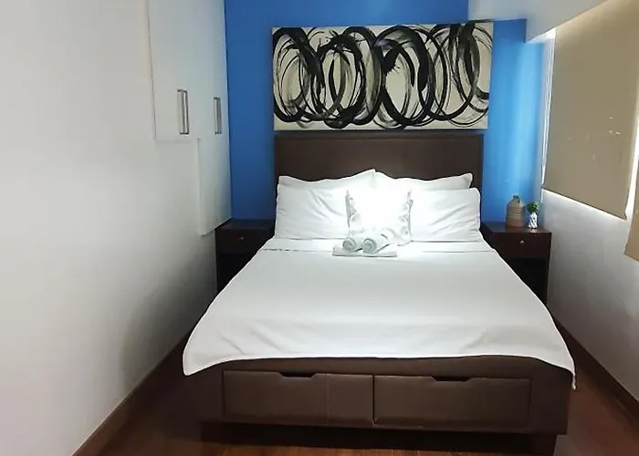 2 Bedroom Loft-Type Condo Fort Victoria