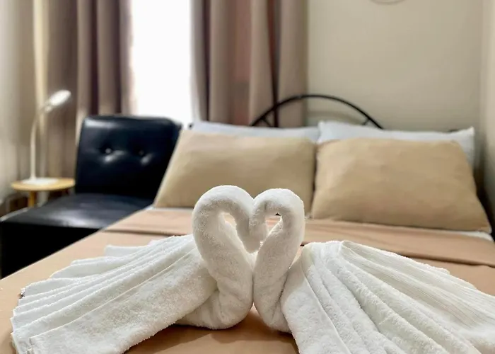 Inviting 2-Bed Apartment In Mandaluyong
