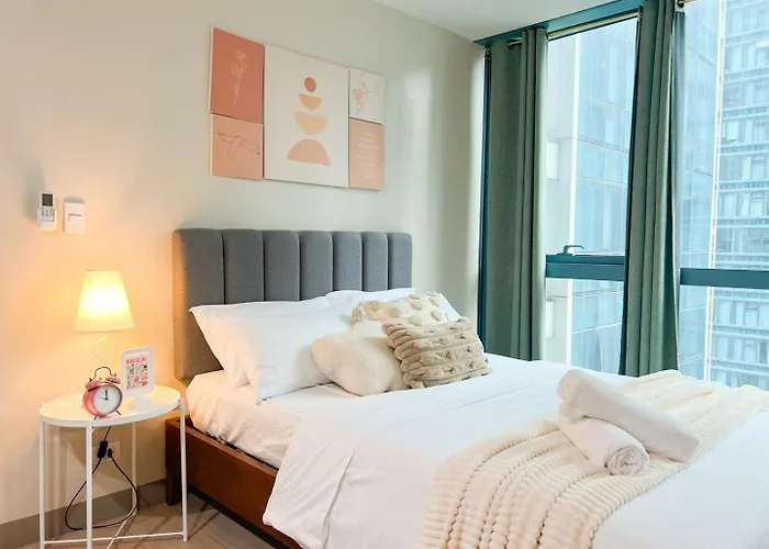 Bgc Condo Near Uptown Mall, Grand Hyatt #Ournw25B