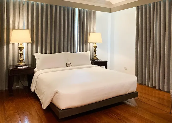 Miranamin Nest Lantana Suite With Bathtub, Kitchen