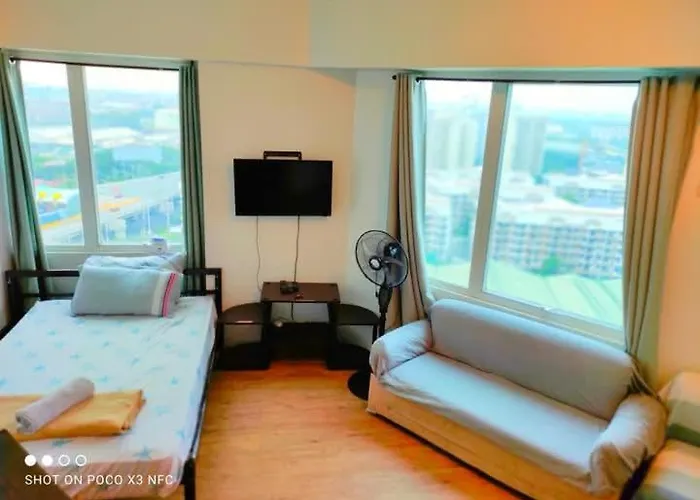Sia Staycation
