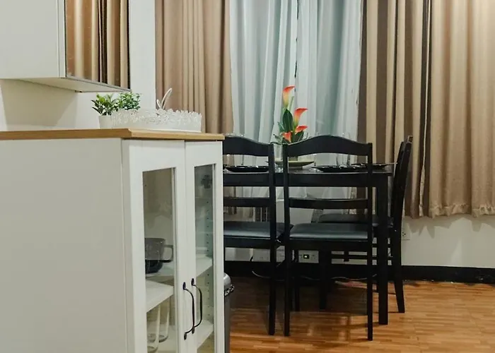 Group Stay For 6 With 3 Bunk Beds, Kitchen, Wi-Fi & Netflix, Near Mrt Boni