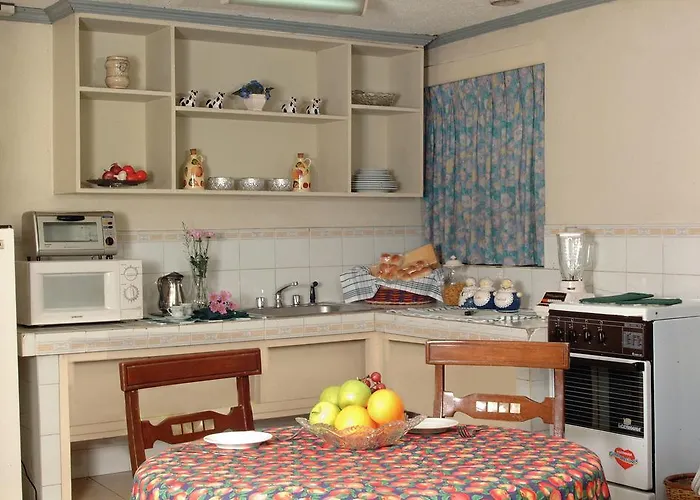 Garden Plaza Hotel And Suites