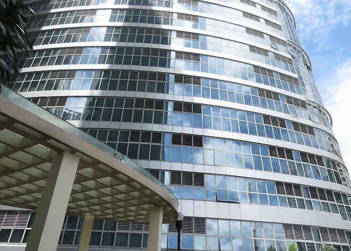 One Bedroom Suite At One Central Makati