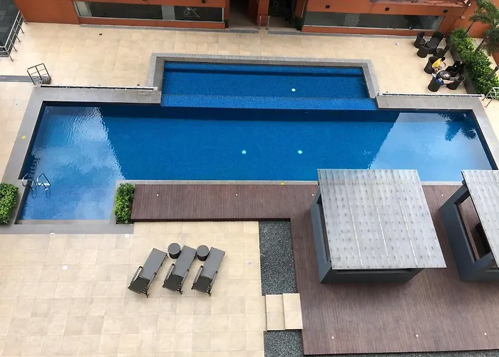 A Home With A View, 1 Bdrm With Balcony And Netflix Access