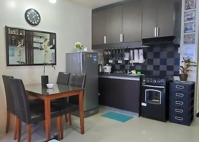 Jen\'S Paranaque City Apartment