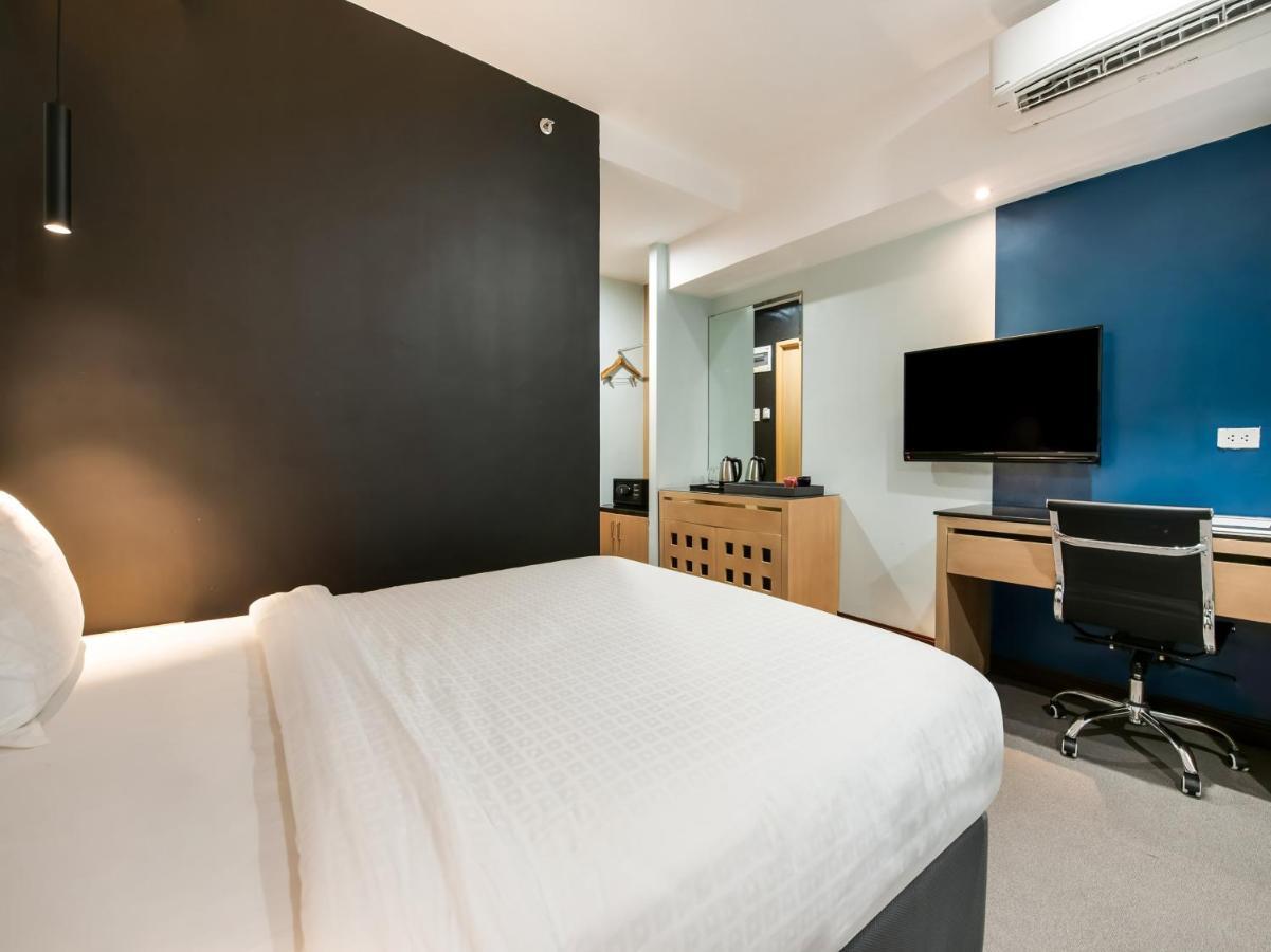 Bay Area Hotel 3*