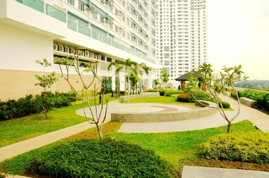 Affordable Makati Serviced Apartment *