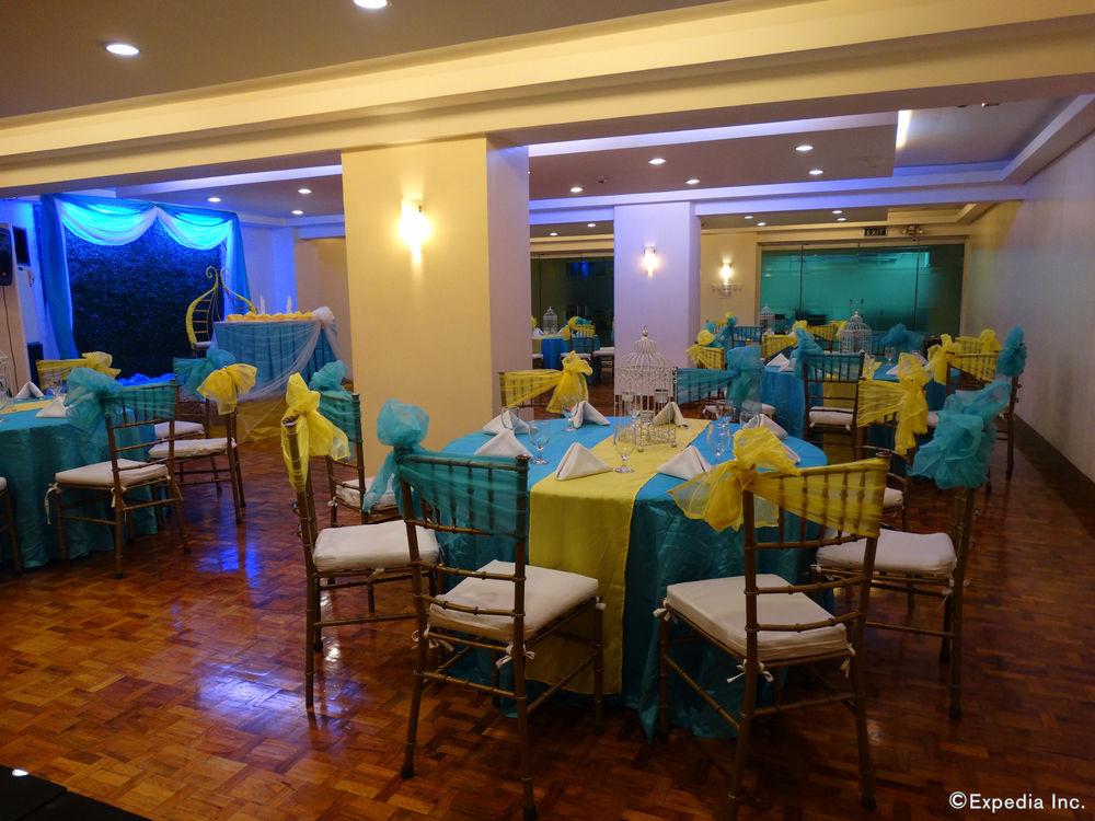 Lotus Hotel 3*