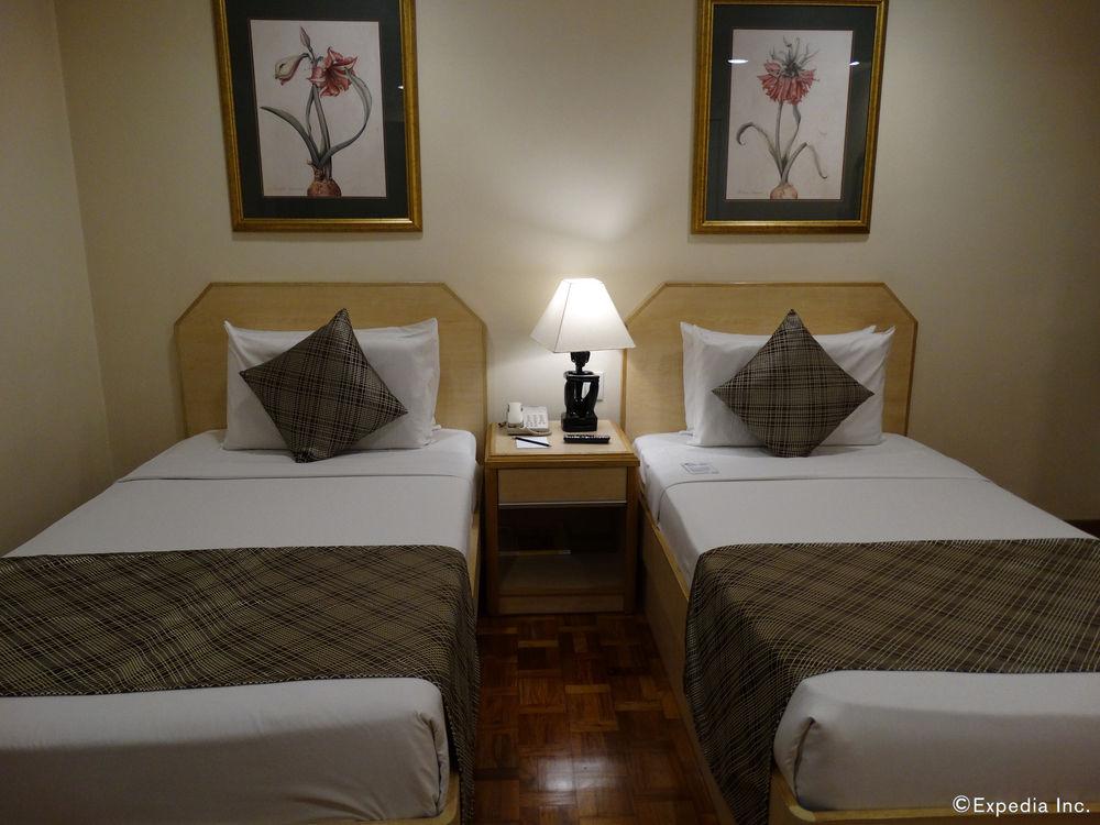 Lotus Hotel 3*
