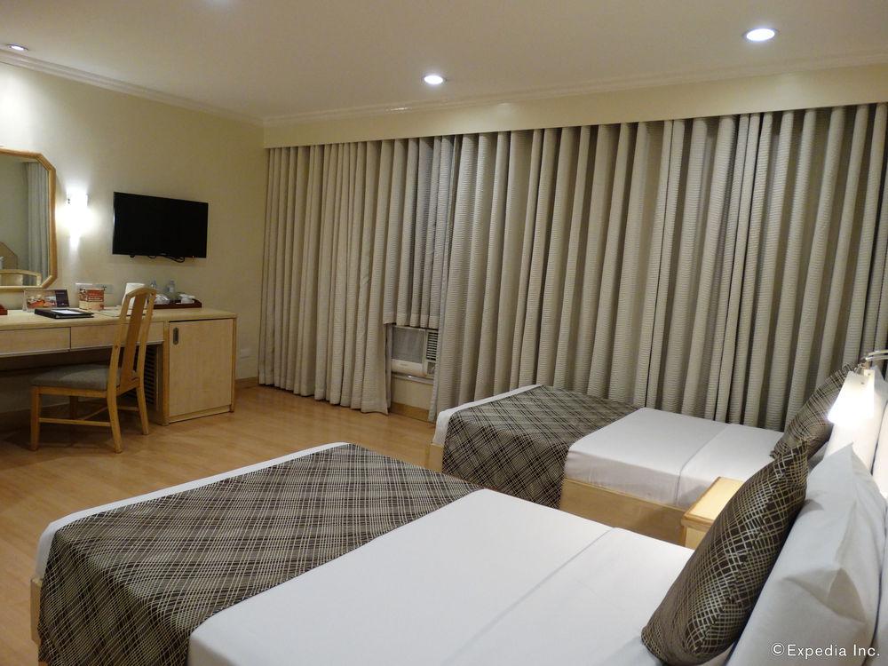 Lotus Hotel 3*