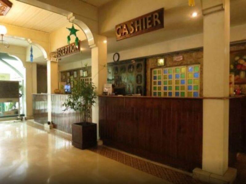 Garden Plaza And 3* Manila