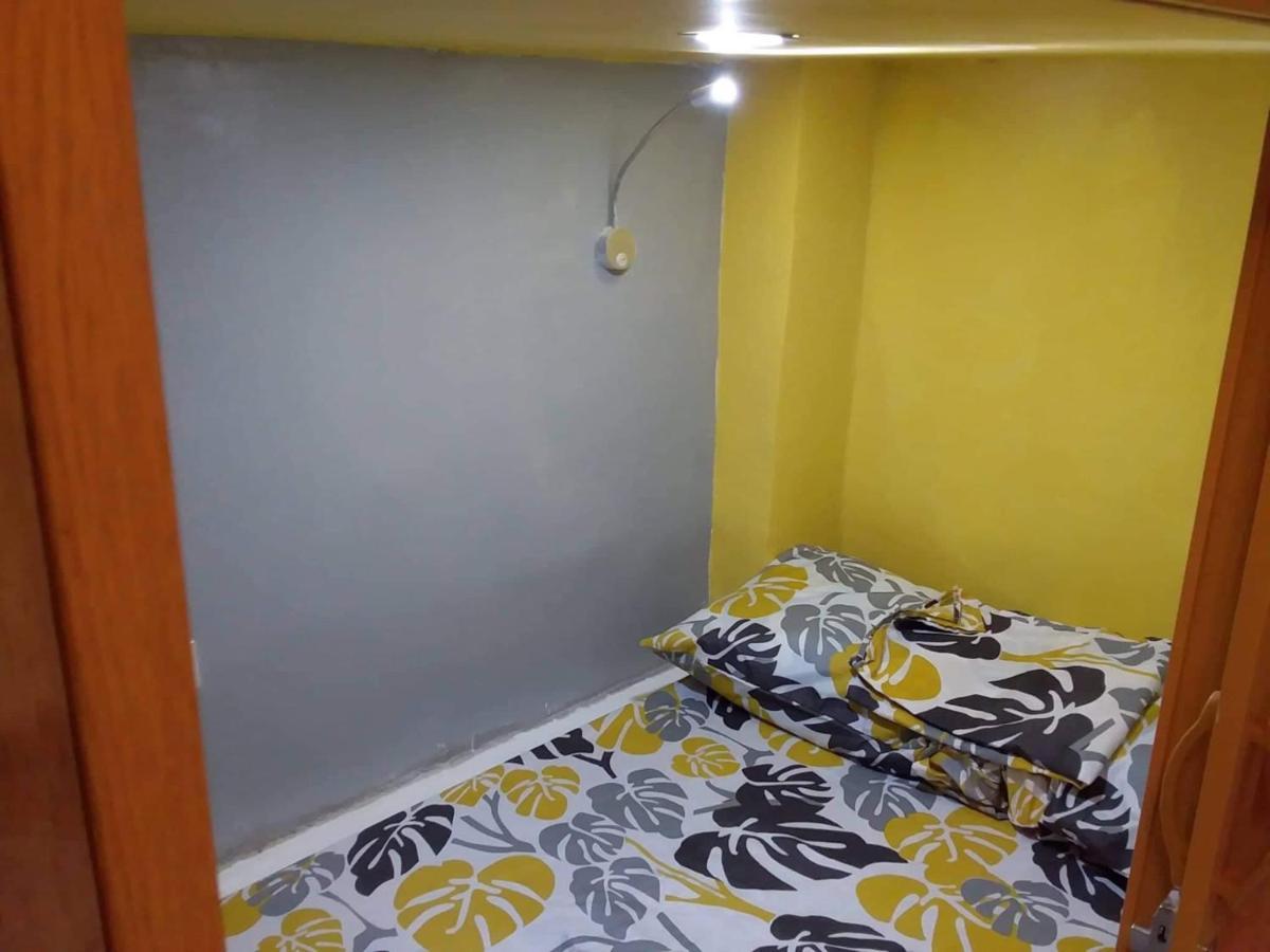 Aurora's Private Cabin-capsule Capsule hotel Manila