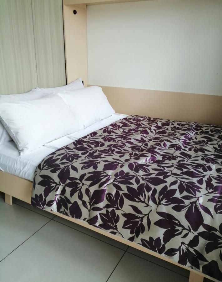 Penthouse Floor Overlooking Bay Apartment Manila