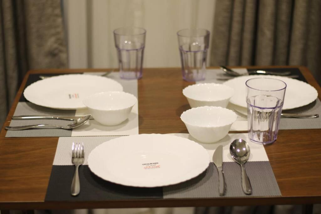 A2j Luxury Bgc Balcony Near Sm Aura Taguig Apartment *