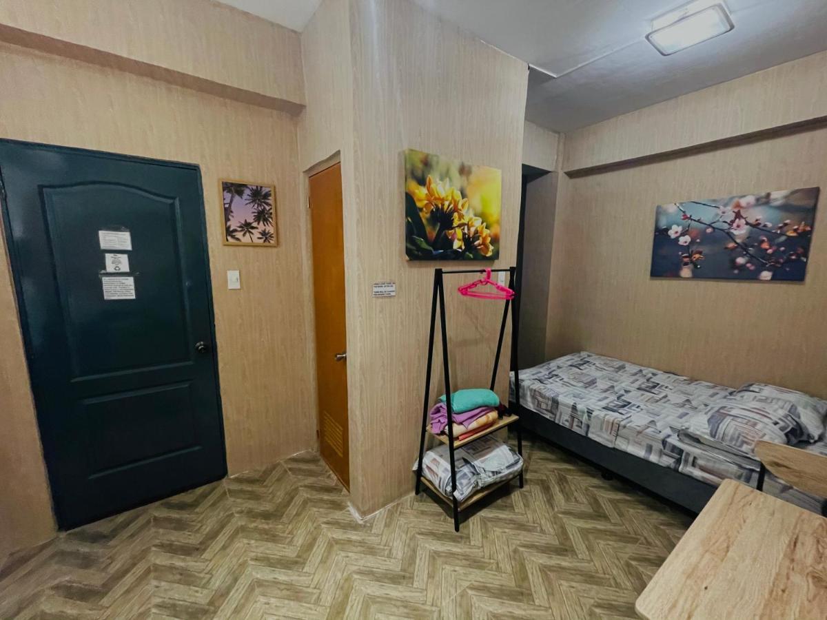 Apartment Jt Residences Qc Sanitize Games Fiber Internet Netflix Thousand Cable Tv *