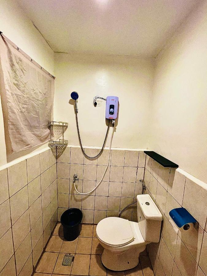 Jt Residences Qc Sanitize Games Fiber Internet Netflix Thousand Cable Tv Apartment Manila