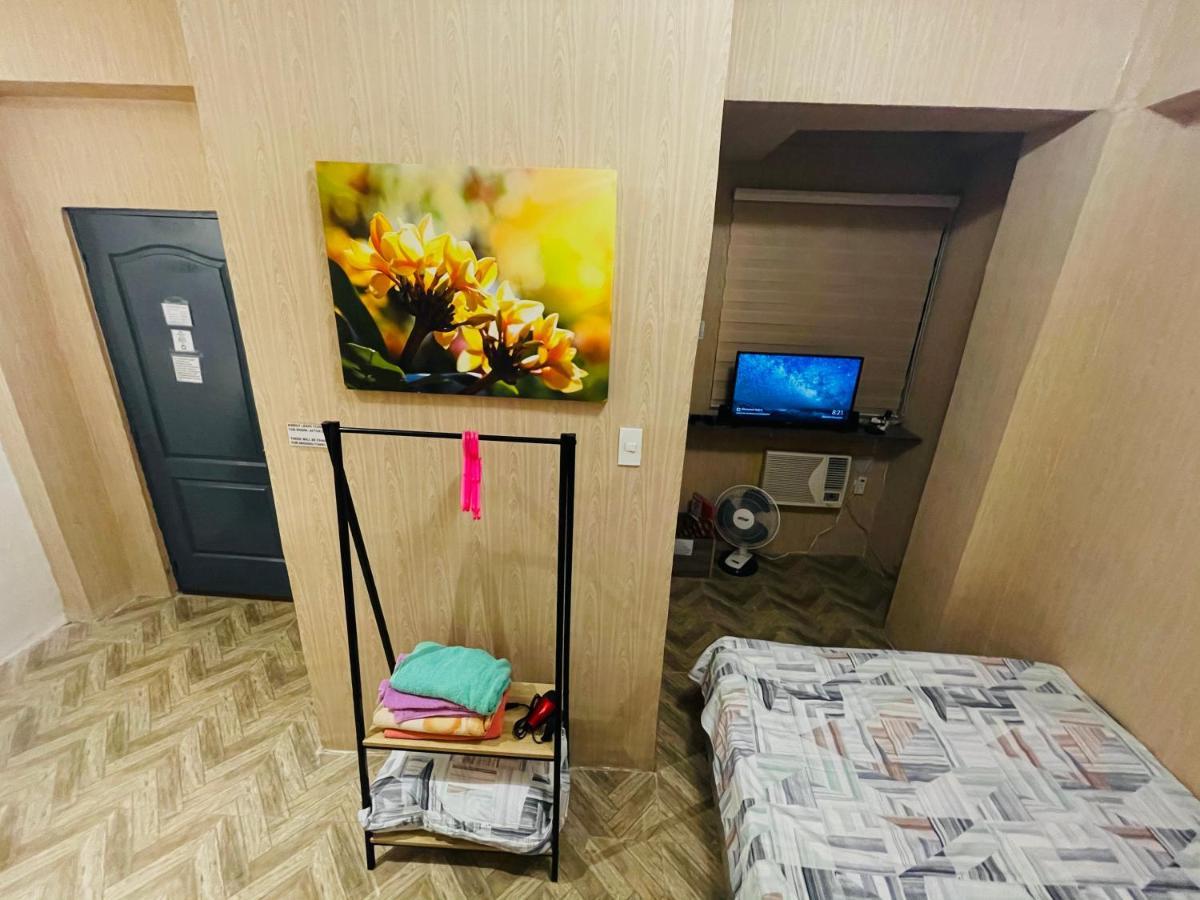 Apartment Jt Residences Qc Sanitize Games Fiber Internet Netflix Thousand Cable Tv