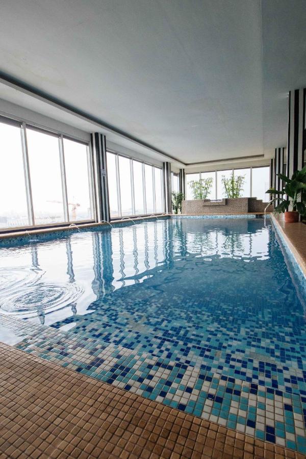 Hotel Northpointe Residences Manila