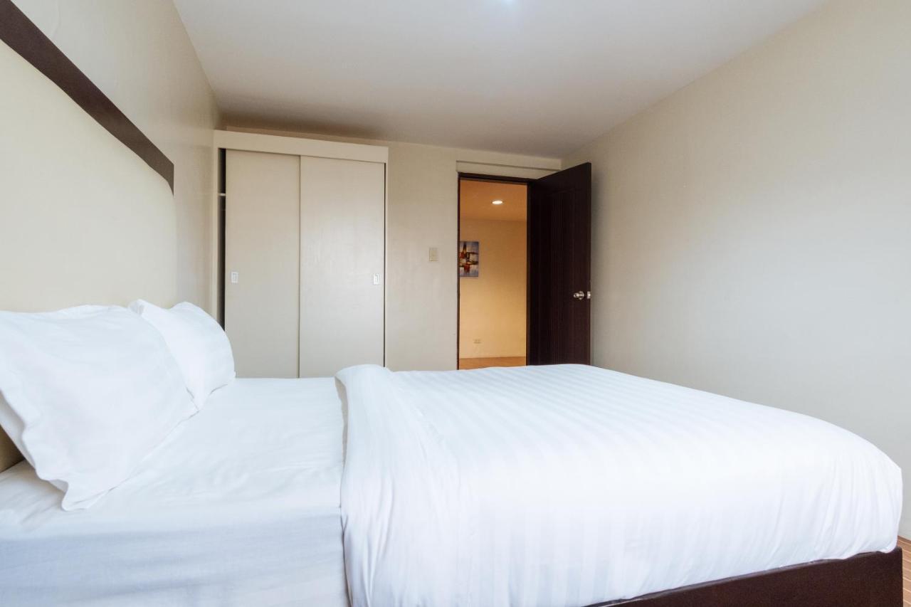 Hotel Northpointe Residences Manila