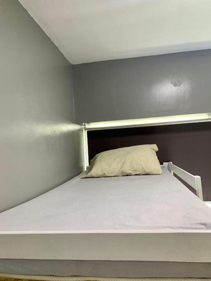 Anuva With Netflix Apartment Manila