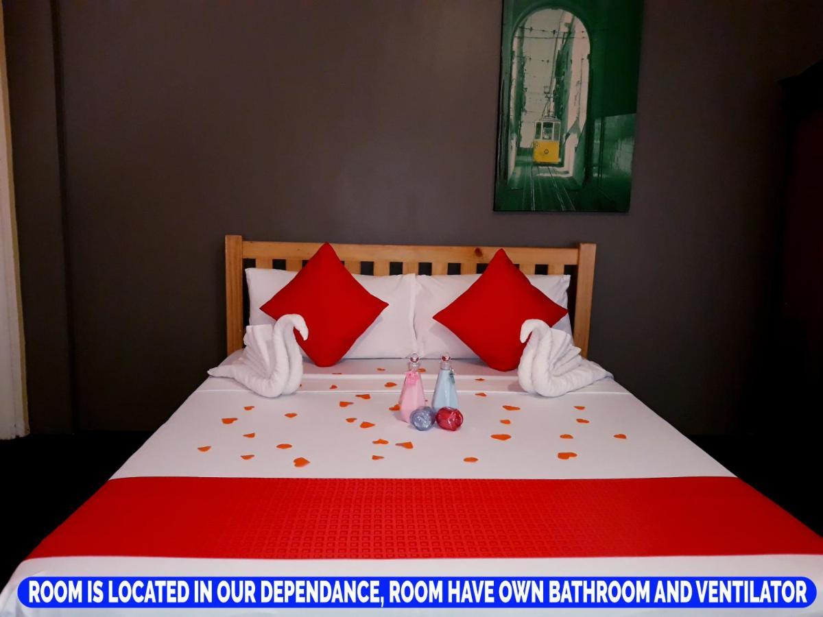 Antoine'S Despacito Near Airport Quarantine Accomodation Doh Accredited