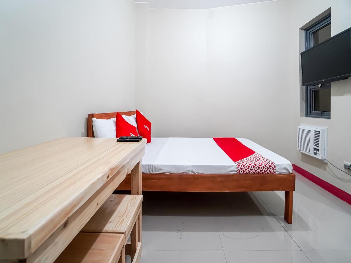 Hotel Oyo 733 P3k Suites 2 Manila