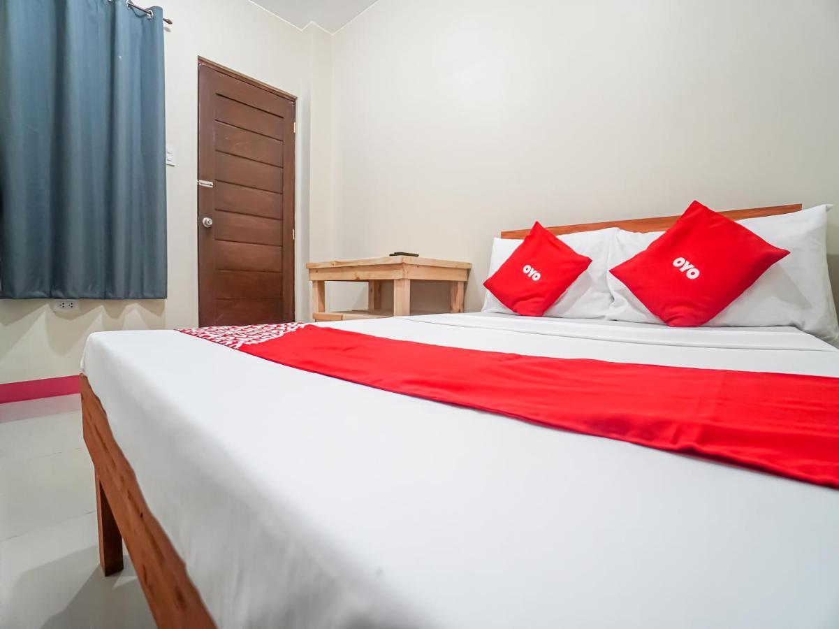 Oyo 733 P3k Suites 2 2* Manila