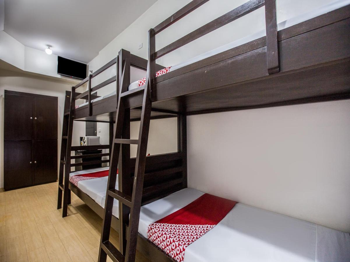 Oyo 699 Forbes Hall Hotel 2*