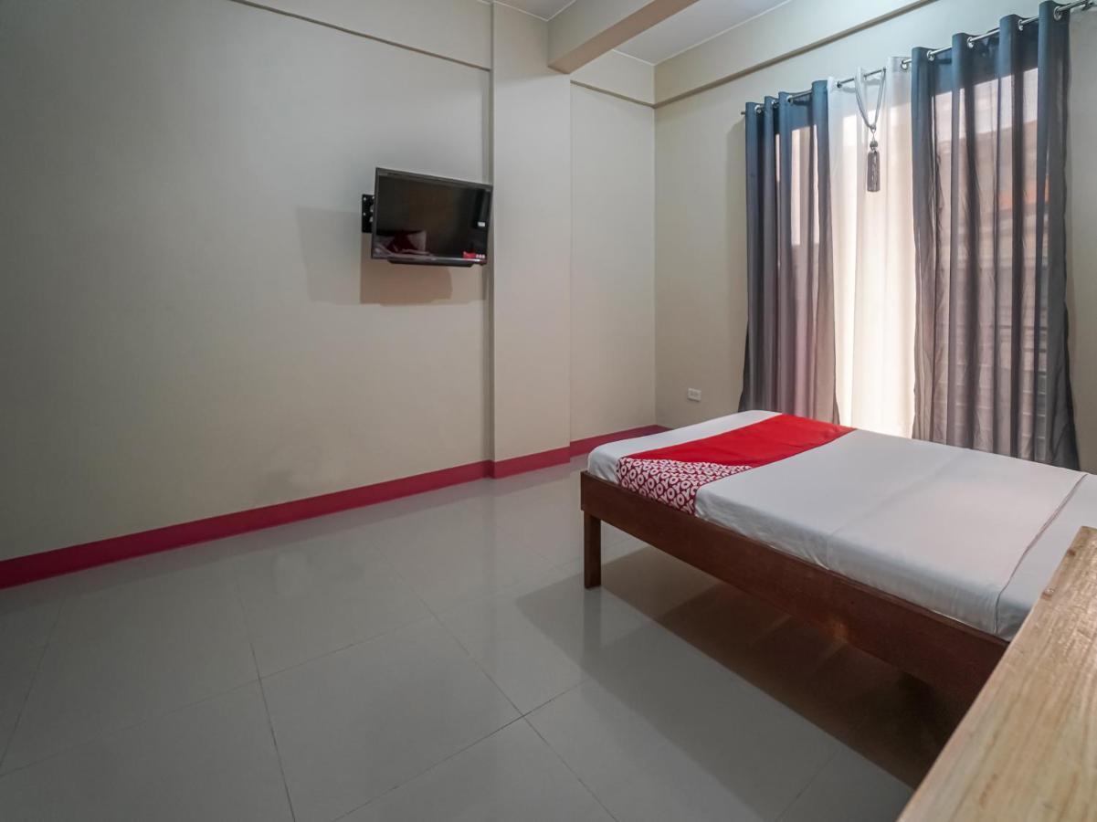 Oyo 733 P3k Suites 2 2* Manila