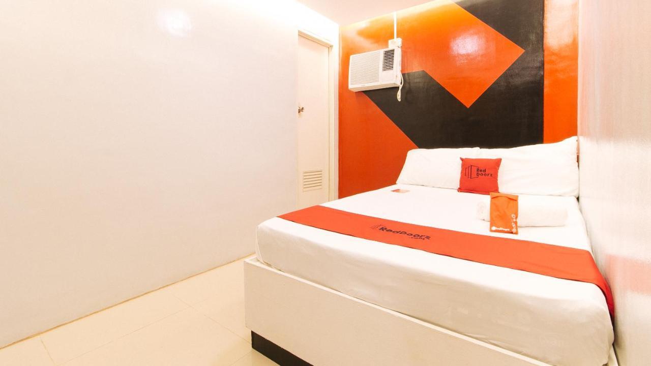 Reddoorz @ Walk Hotel Manila
