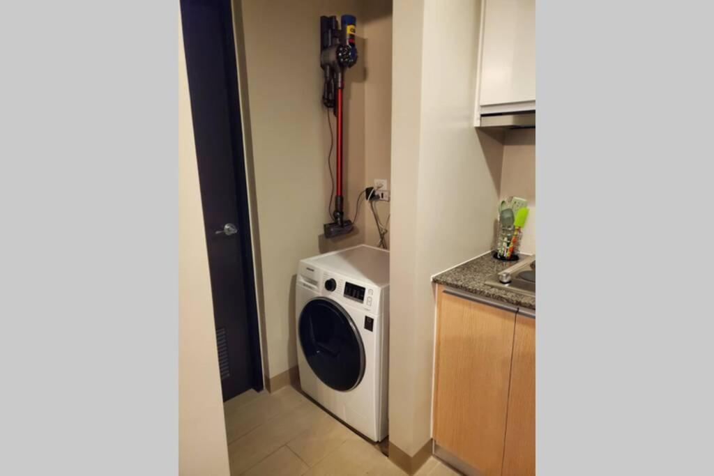 One Eastwood Avenue Tower 2 * Manila
