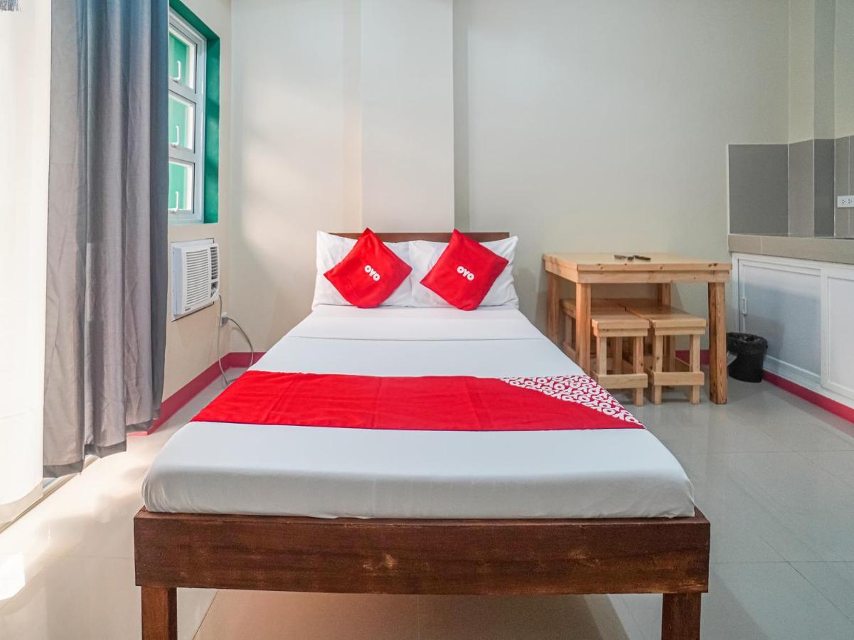 Oyo 733 P3k Suites 2 Hotel Manila