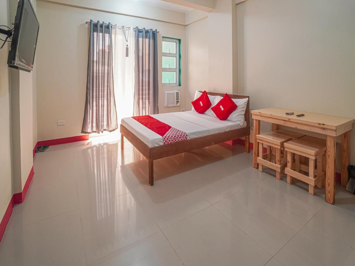 Oyo 733 P3k Suites 2 Hotel Manila