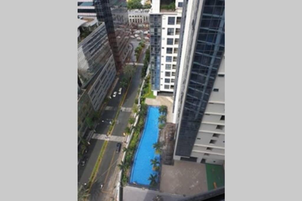 Apartment One Eastwood Avenue Tower 2