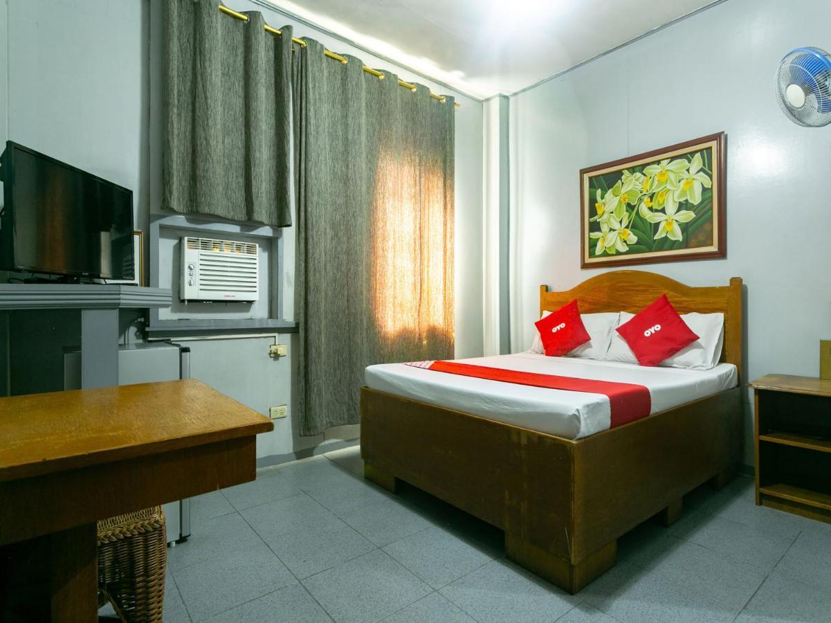 Hotel Oyo 722 Slouch Manila