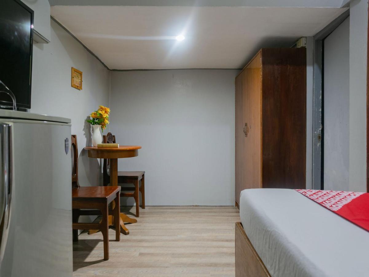 Hotel Oyo 722 Slouch 2*