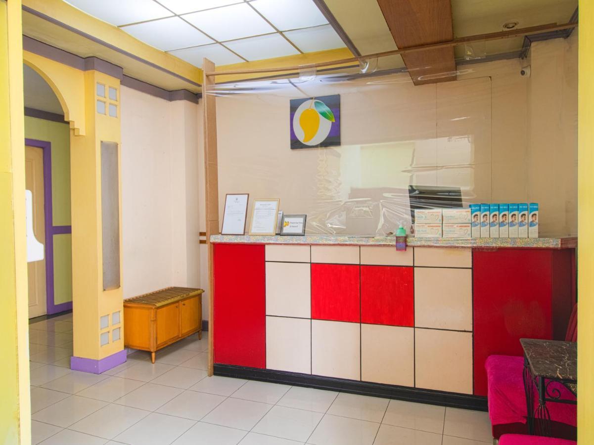 Oyo 790 Mango Hotel 2*