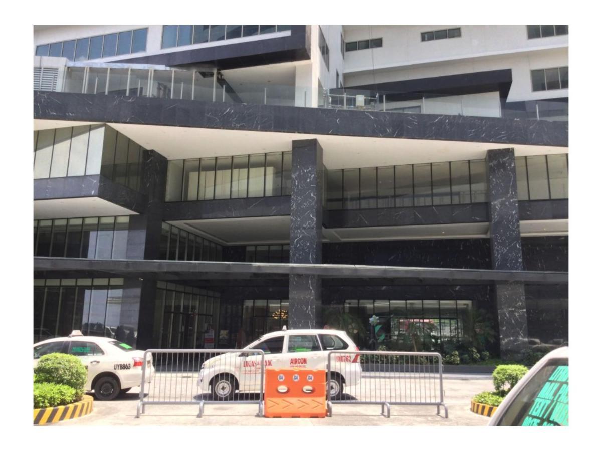 Hotel Capital O 804 The Residences At Bonifacio Civic Center Manila