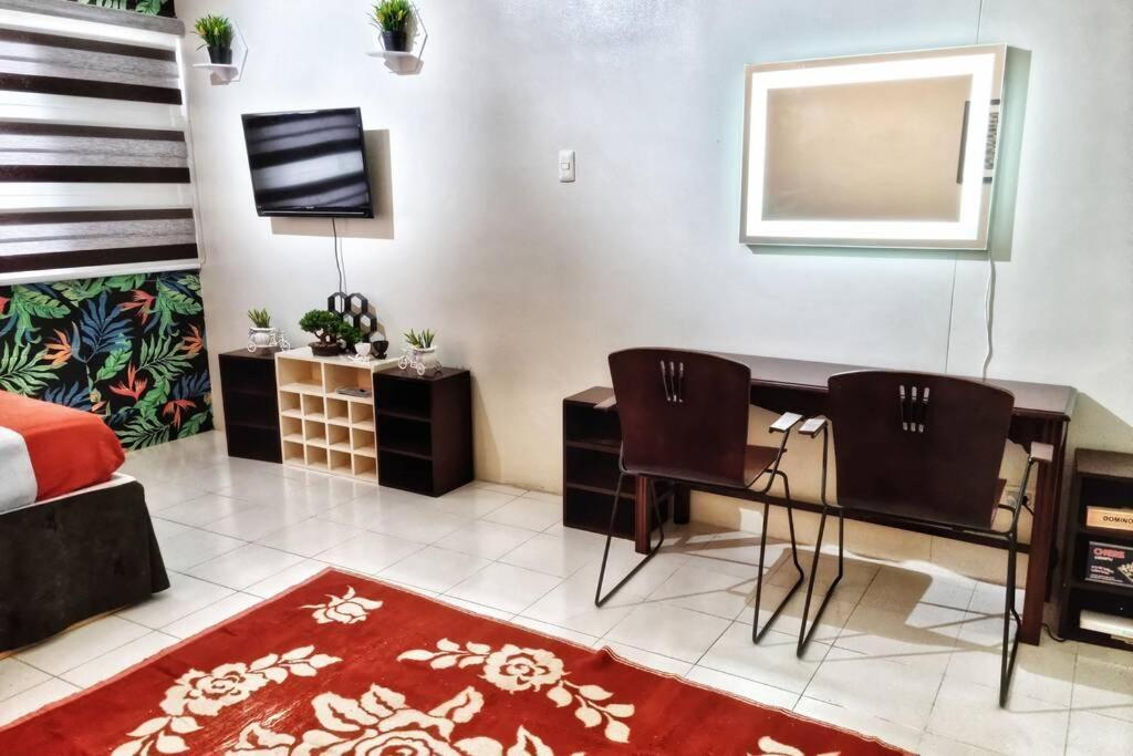 Apartment Centropolis 3, Tropical Modern